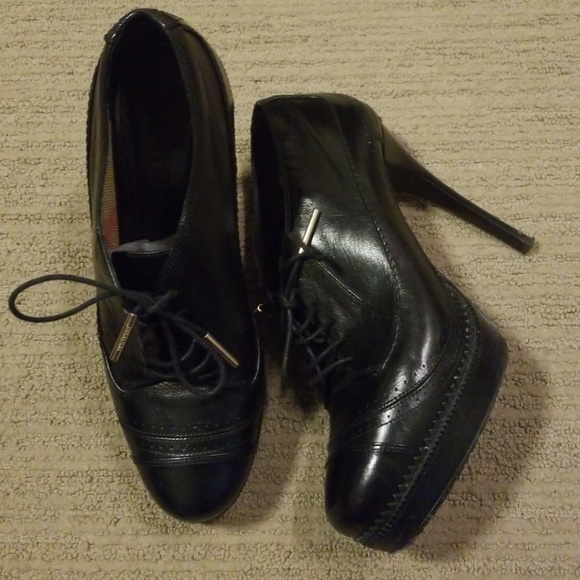 shoe size 39 in us size